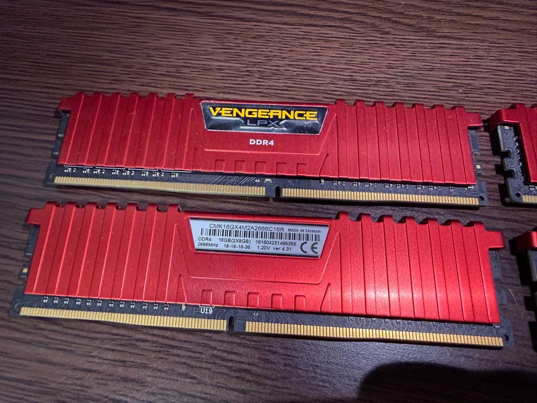 Corsair　DDR4　8GB×4枚セット
