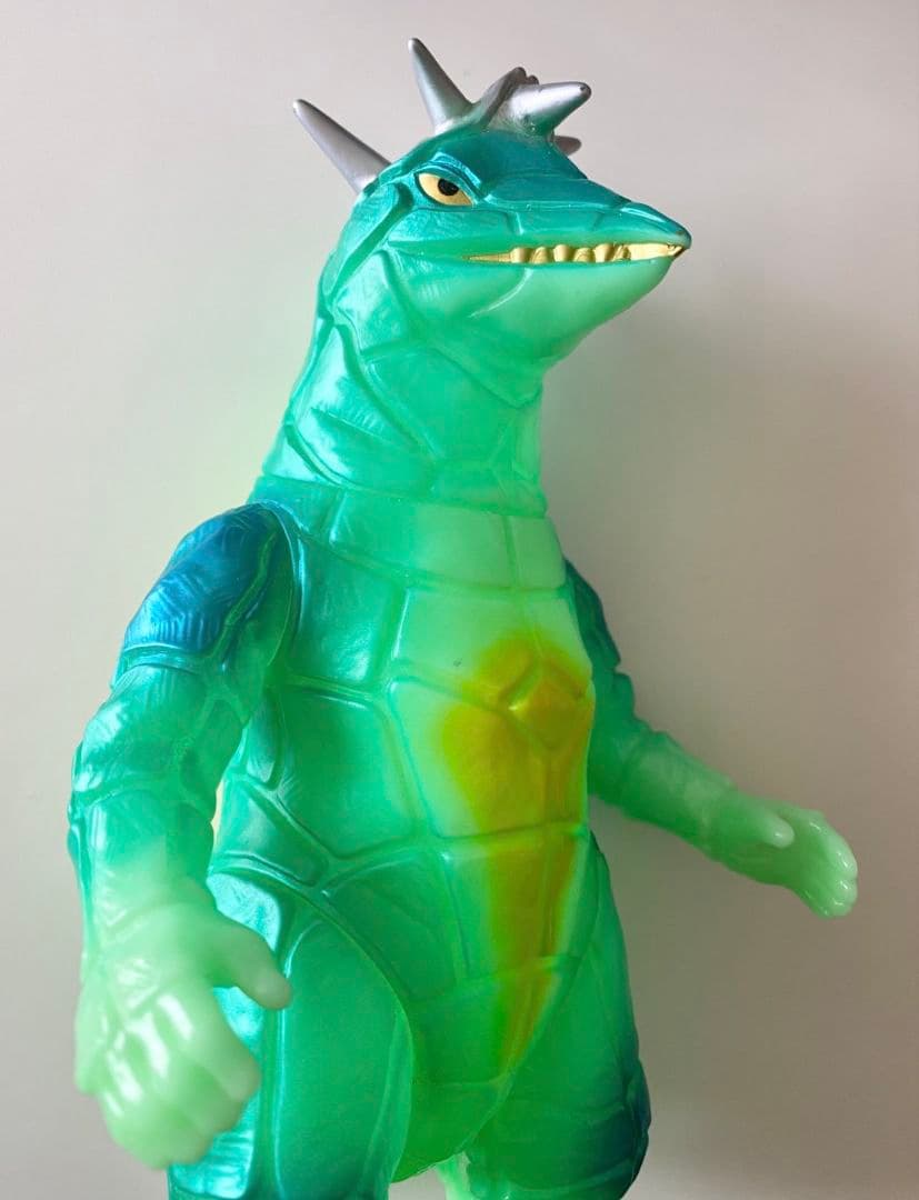 再生ドラコ 怪獣 ソフビ 怪獣郷 円谷コミュニケーションズ ドラコ 蓄光