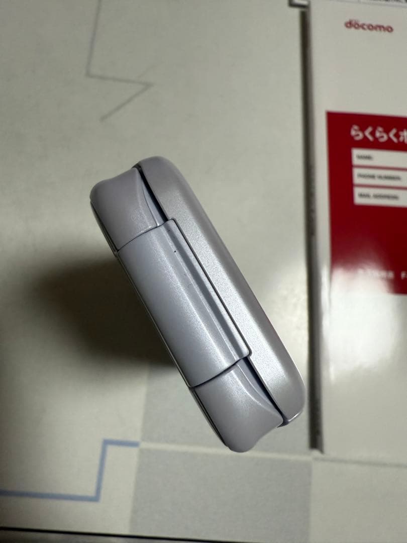 docomoドコモらくらくホン F-01M ホワイト (純正バッテリー 予備付)