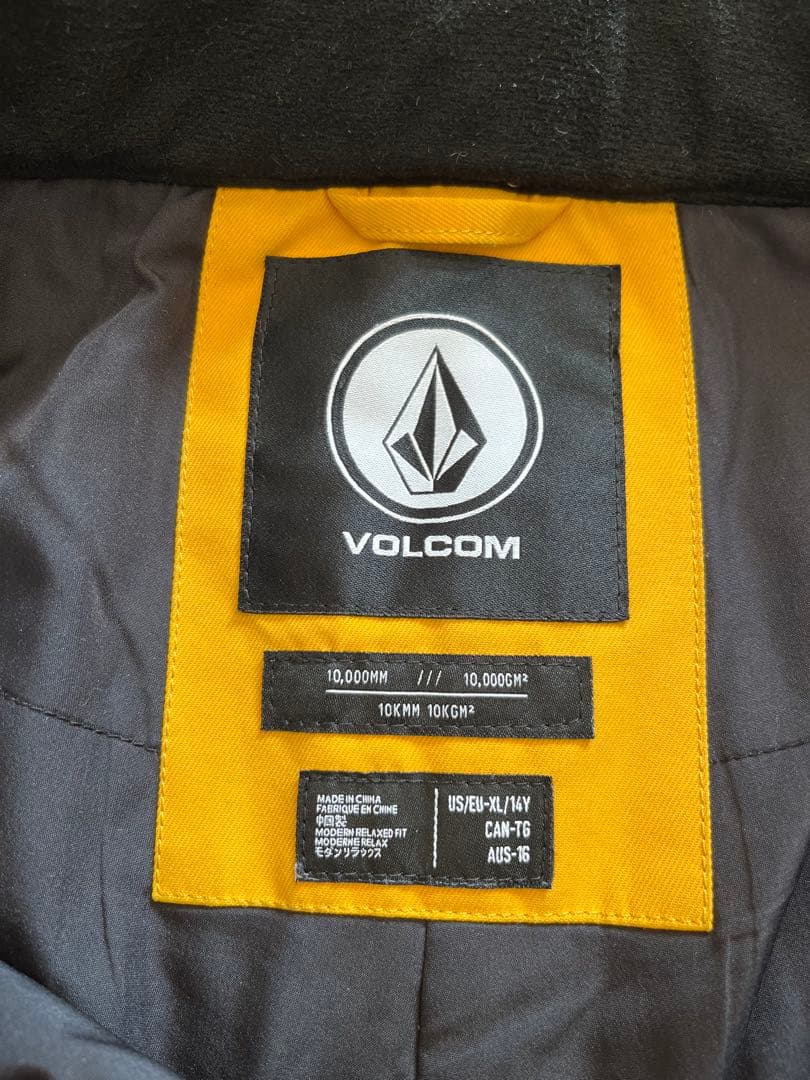 volcom ボルコム キッズ　ジュニア ウェア XL 上下セット