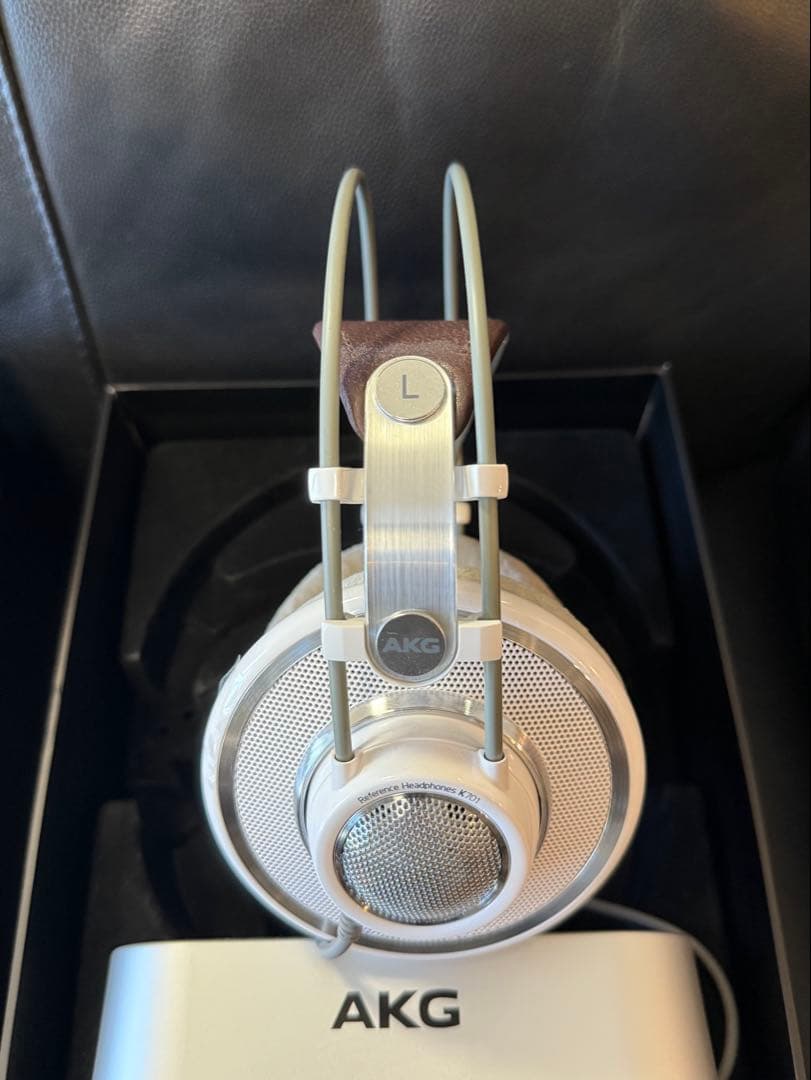 美品AKG K701-Y3プレミアムクラスヘッドフォン