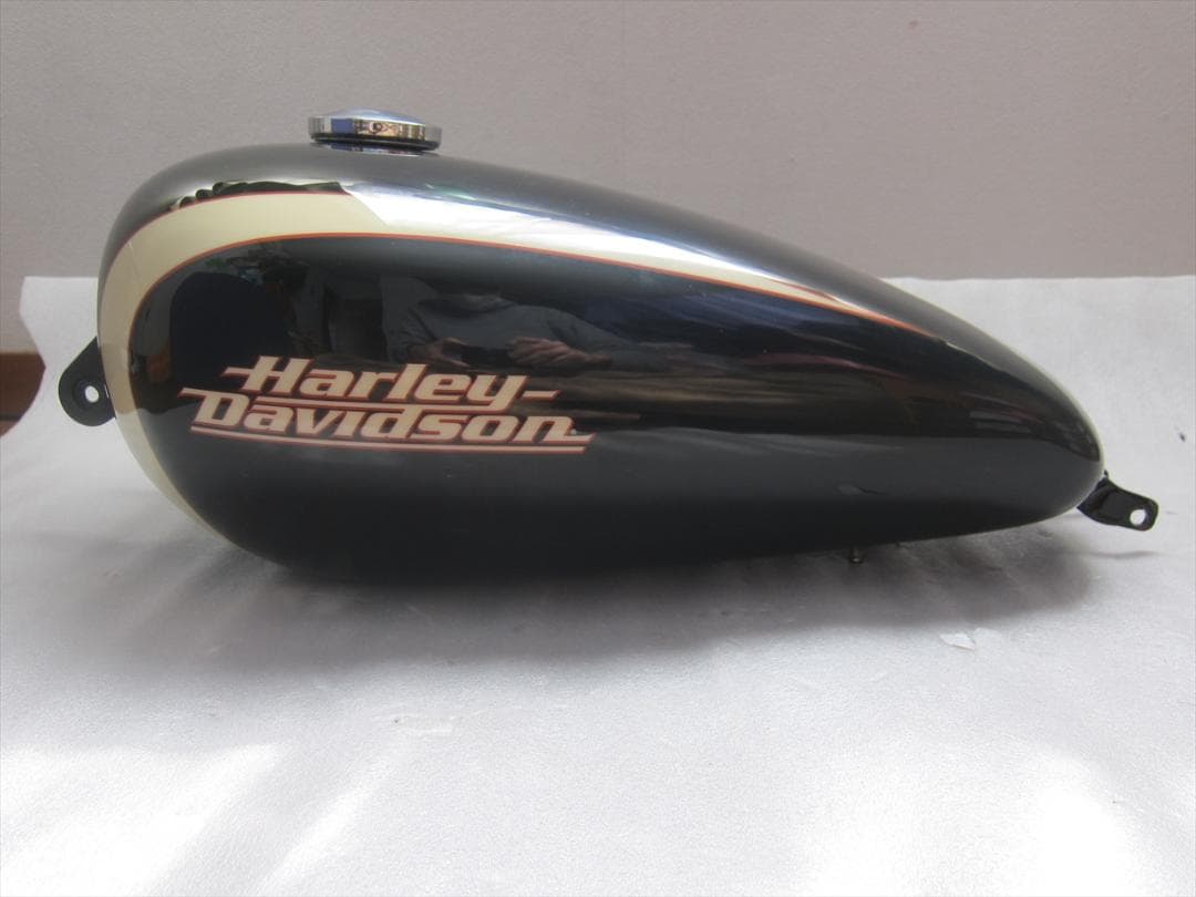 ハーレースポーツスターXL1200C純正タンク