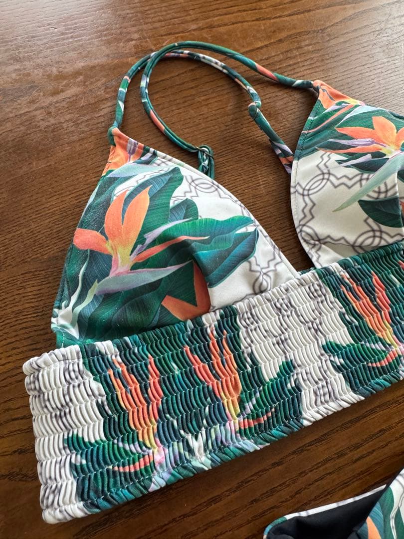 アリシアスタン ビキニ リーフ柄