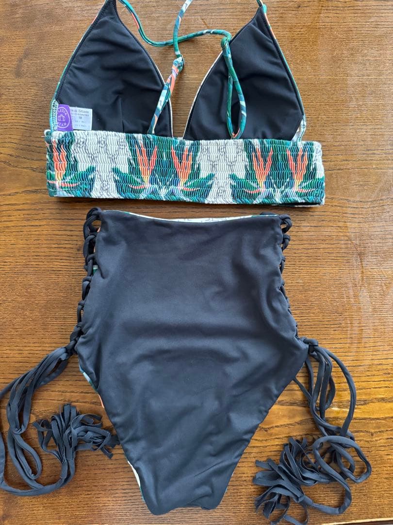 アリシアスタン ビキニ リーフ柄