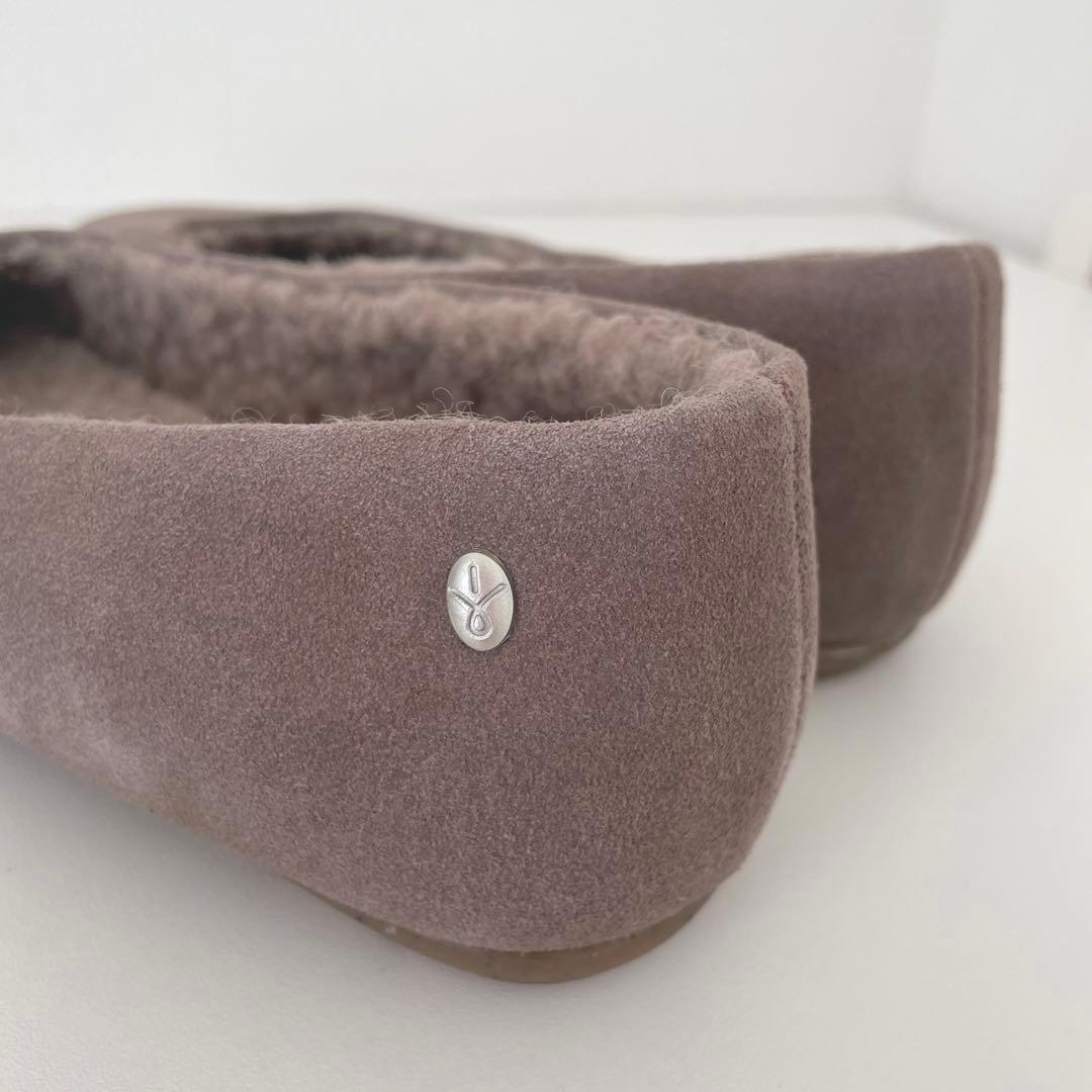 【人気】エミュ-オーストラリア　スエード　バレエシューズ　25cm