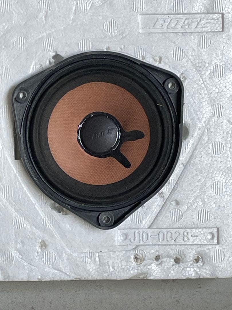 Bose スピーカー カバー付き