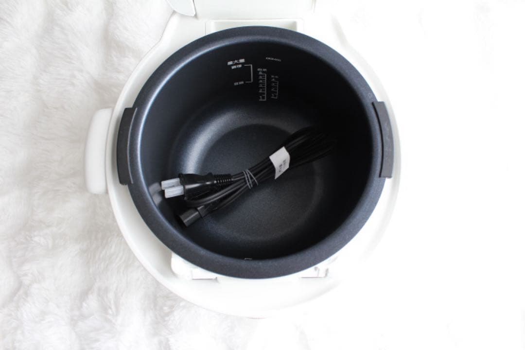 TIGER 電気圧力鍋◾️COK-B400-WM ホワイト