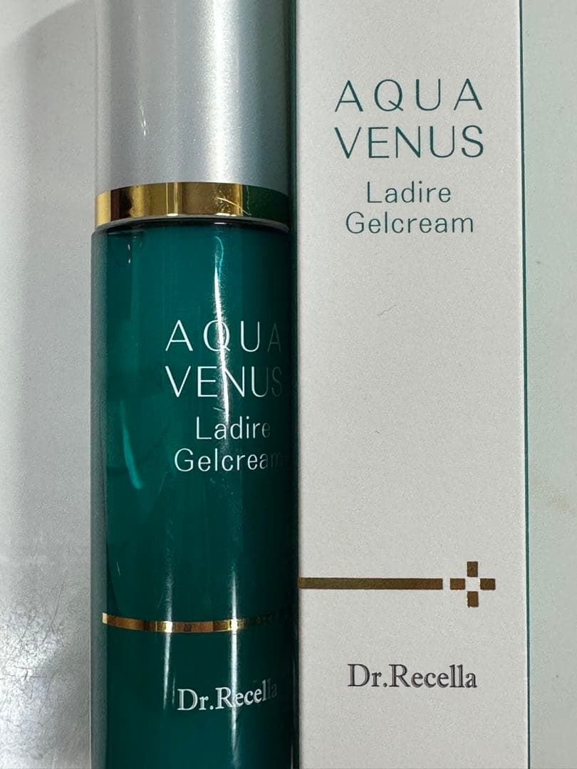 ■ドクターリセラ　ラディール ジェルクリーム　14,300 (税込) / 50g