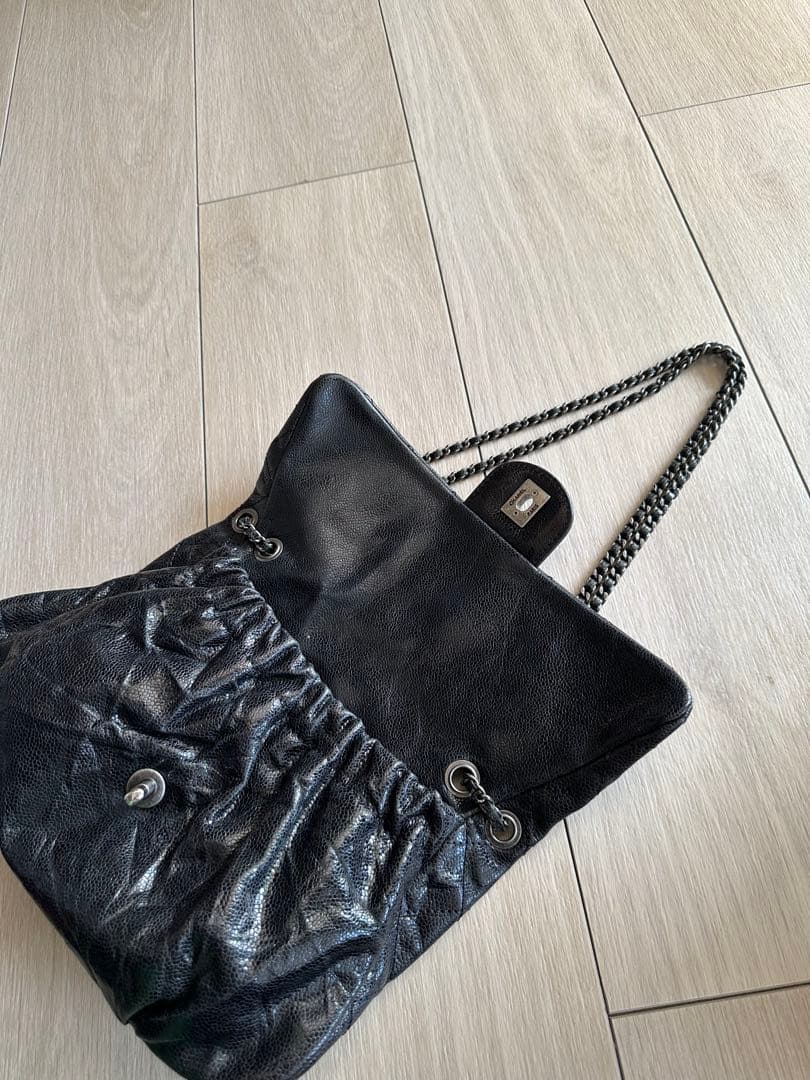 CHANEL ブラック レザー ショルダーバッグ