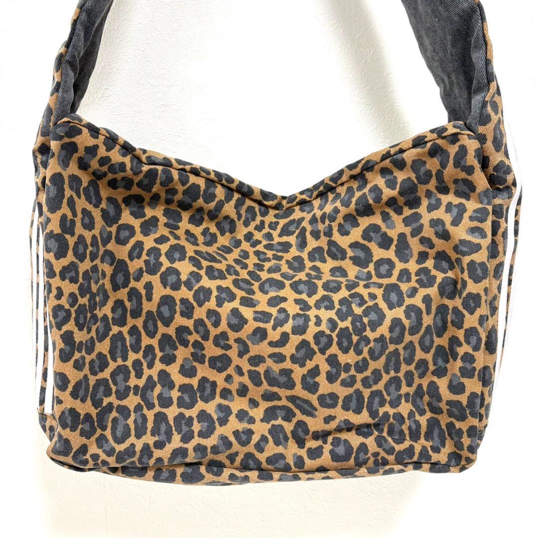 【新品タグ付】アディダスオリジナルス レオパード柄ラージ ショルダーバッグ