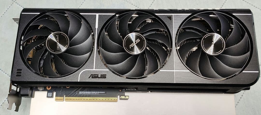 グラフィックボード・グラボ・ビデオカード ASUS GeForce RTX5060Ti 8GB