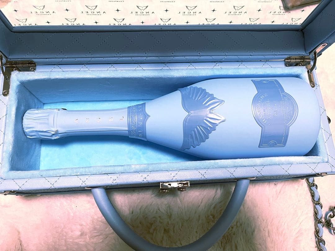 エンジェル　シャンパン　ドゥミセック　ブルー新品未開封