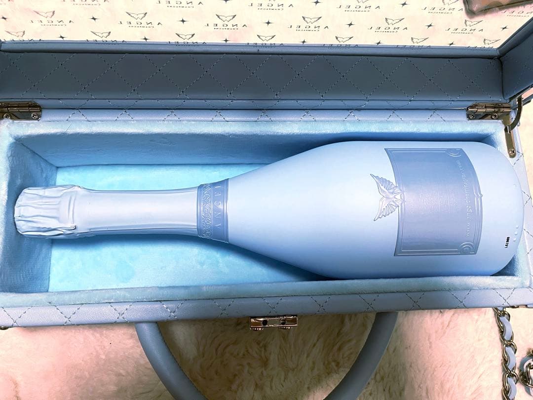 エンジェル　シャンパン　ドゥミセック　ブルー新品未開封