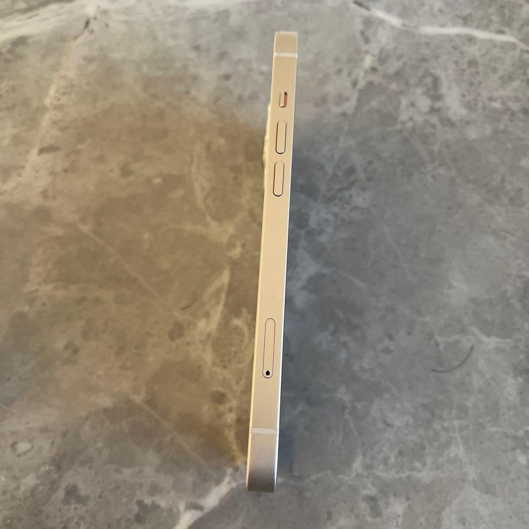 美品 Apple iPhone 13 512GB 本体 スターライト