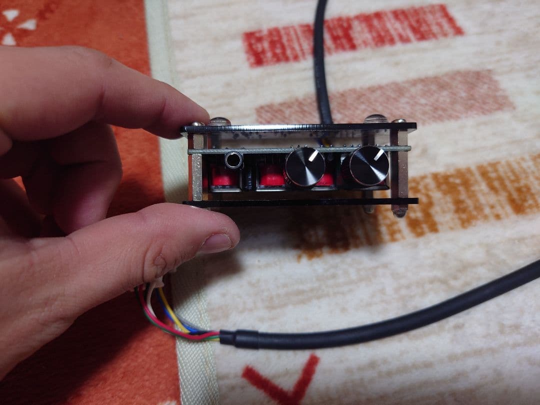 イヤホンコンバーター　4ch ハーネス付き