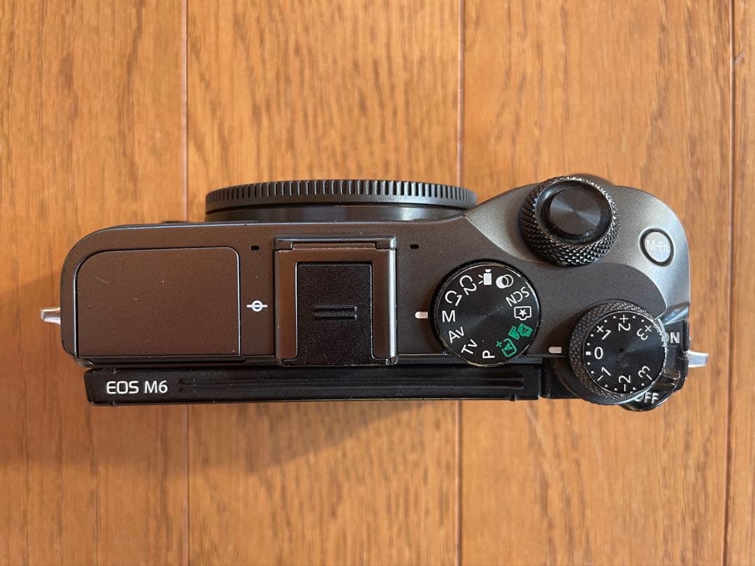 【本体ジャンク品】 Canon EOS M6 ミラーレス一眼 レンズ3本付き