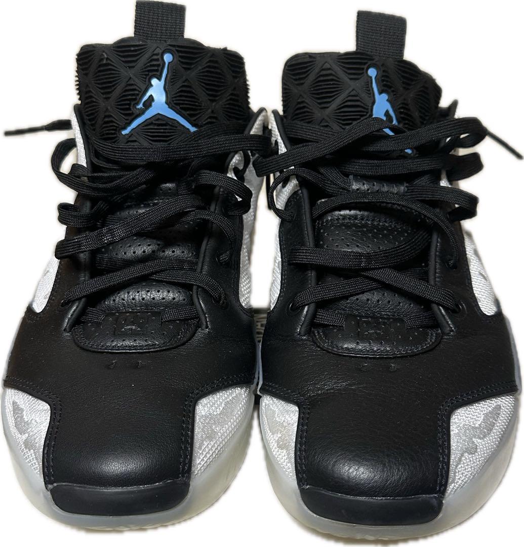 Jordan 39 バスケットボールシューズ ブラック/ホワイト