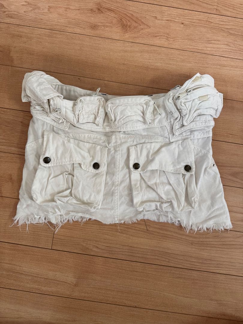 L.G.B. ホワイトミニスカート　ポケットいっぱい　　サイズ26