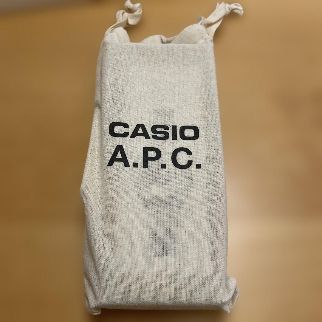 CASIO A.P.C. デジタル腕時計 シルバー