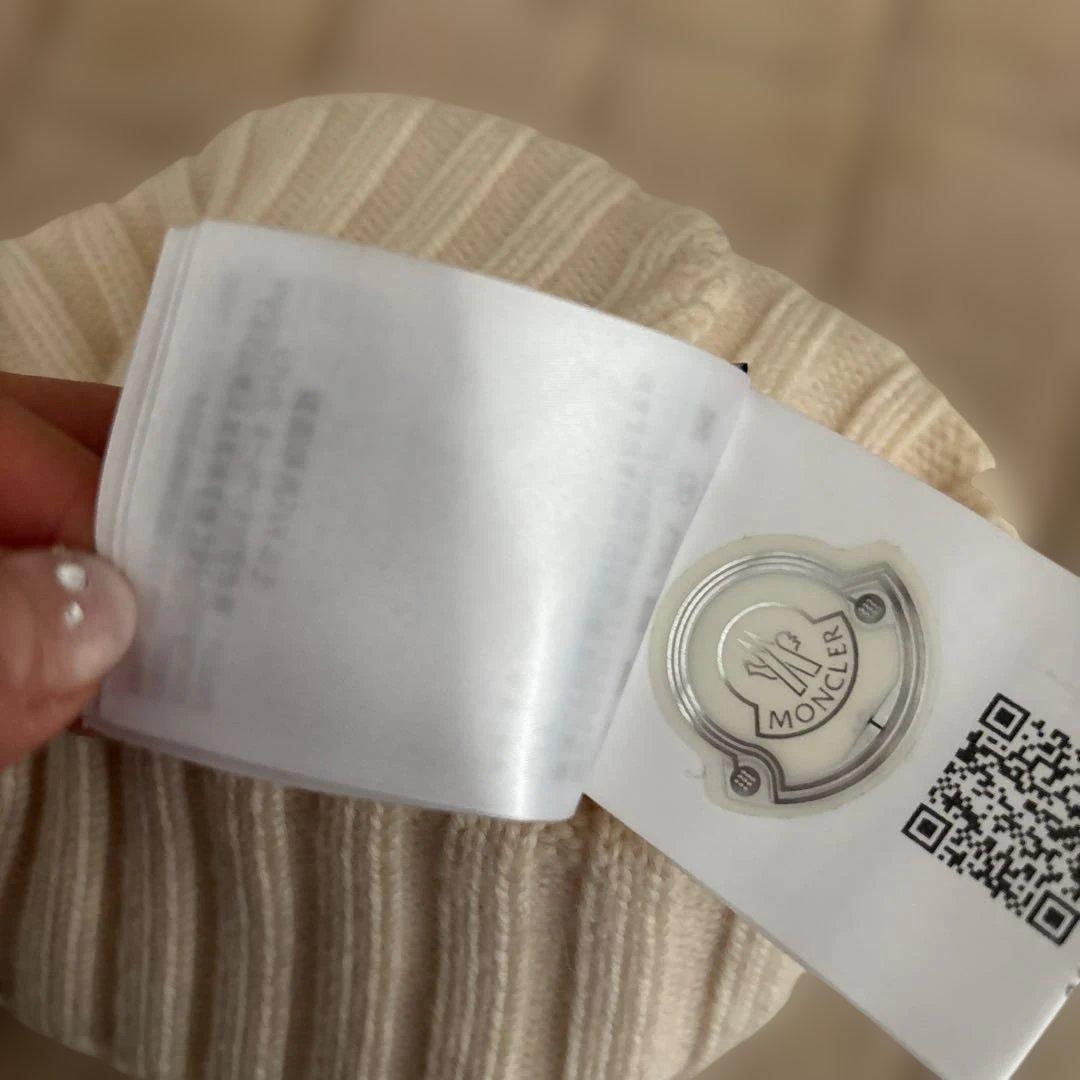 MONCLER アイボリー ニット帽