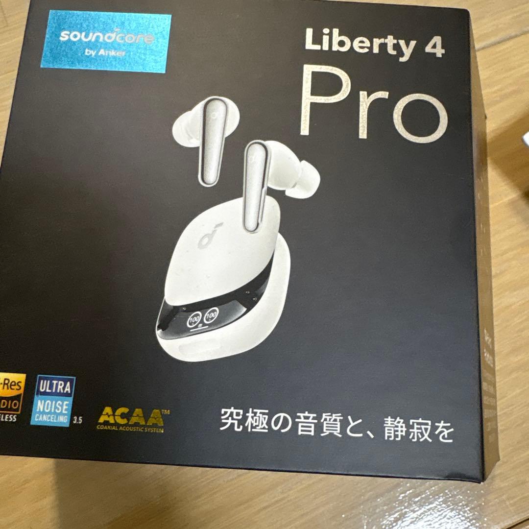 イヤホン Anker SoundCore Liberty 4 Pro