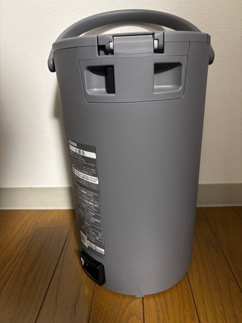 【未使用品】象印スチーム加湿器グレー　EE-DE50-HA