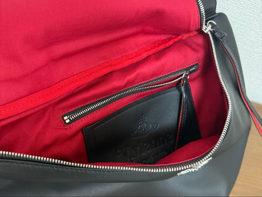 VivienneWestwood ボディバッグ　PUNK レザー