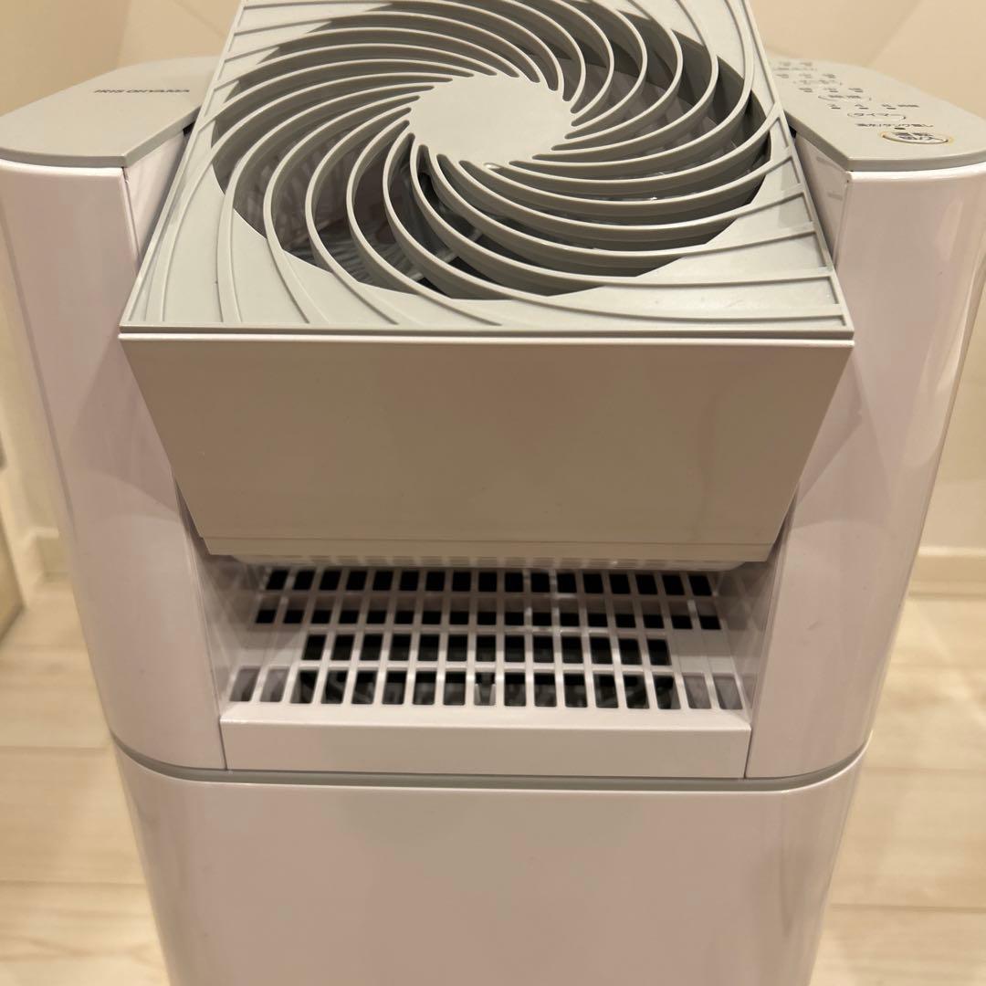 アイリスオーヤマ　衣類乾燥除湿機　ホワイト