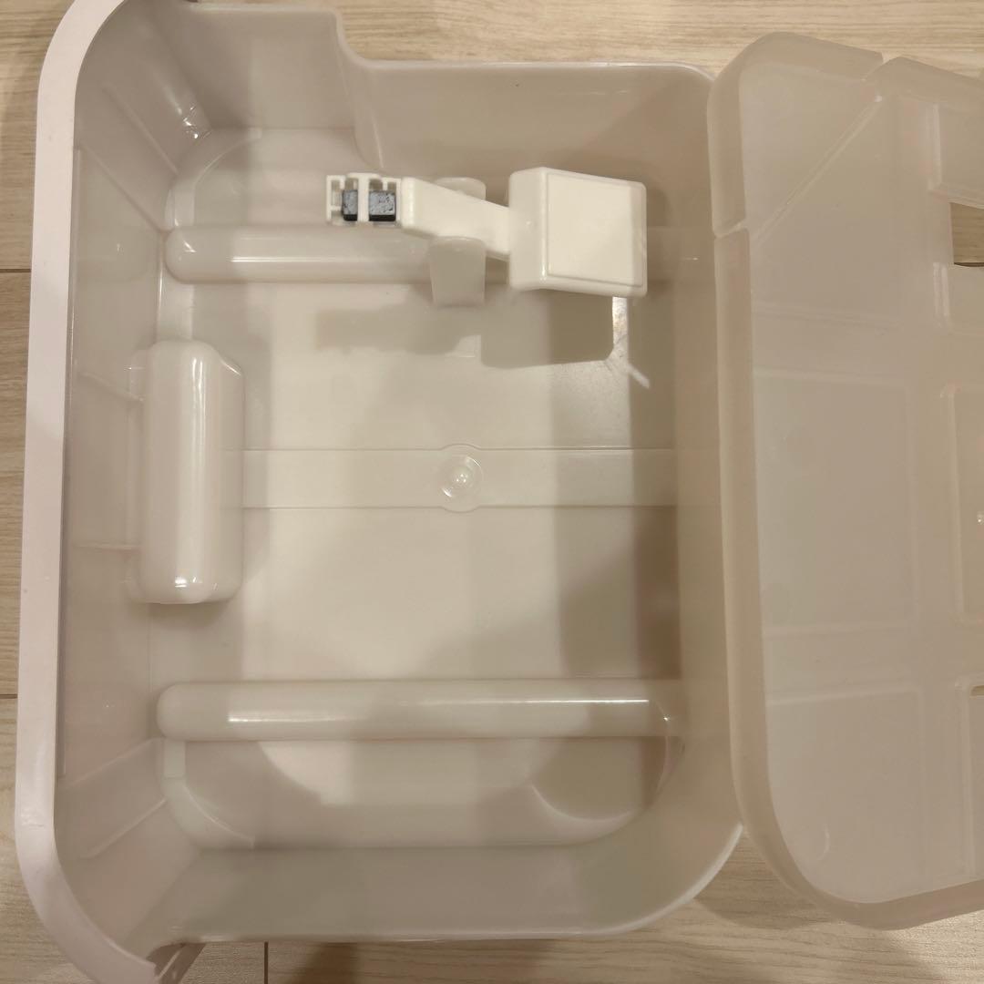 アイリスオーヤマ　衣類乾燥除湿機　ホワイト