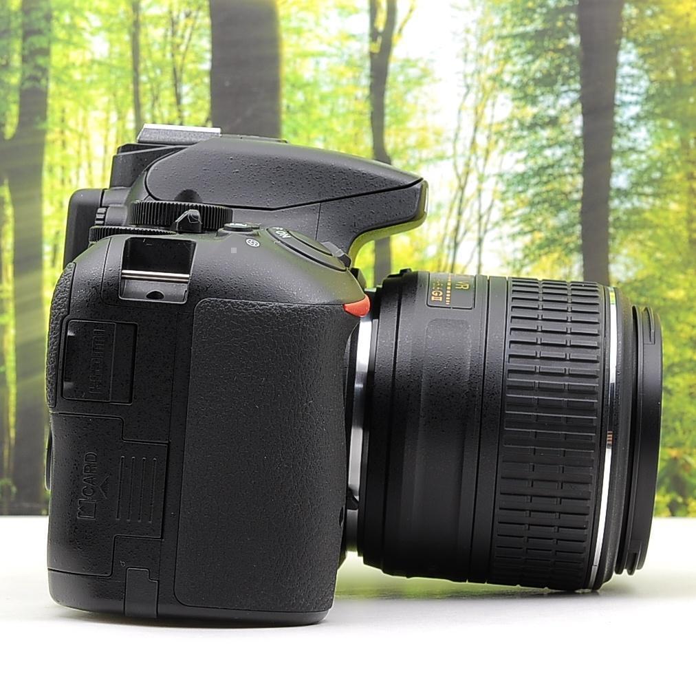 スマホ転送機能付☆ニコン D5500☆液晶タッチで簡単操作♪高画質一眼レフ