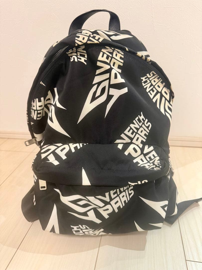 GIVENCHY ブラック バックパック リュック