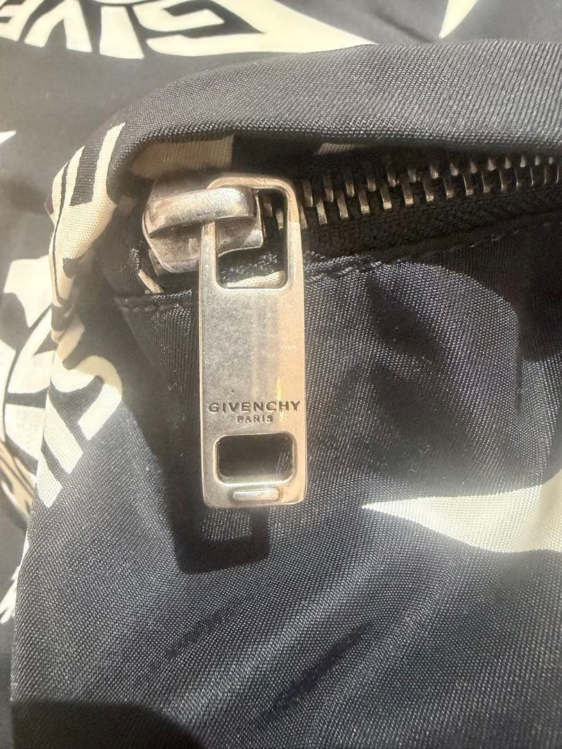 GIVENCHY ブラック バックパック リュック