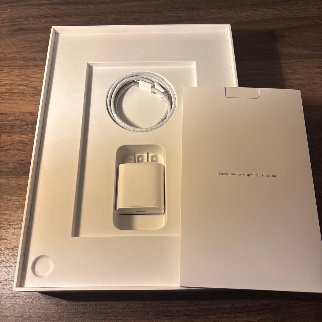 【美品】 iPad 第１０世代　６４GB ブルー　Wi-Fi 保護フィルム