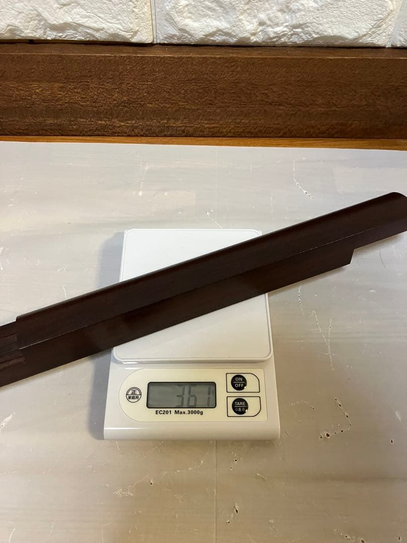 【高級希少】津軽三味線 紅木 トチ有 子持綾杉胴 三つ折棹 金細 二本溝 K18