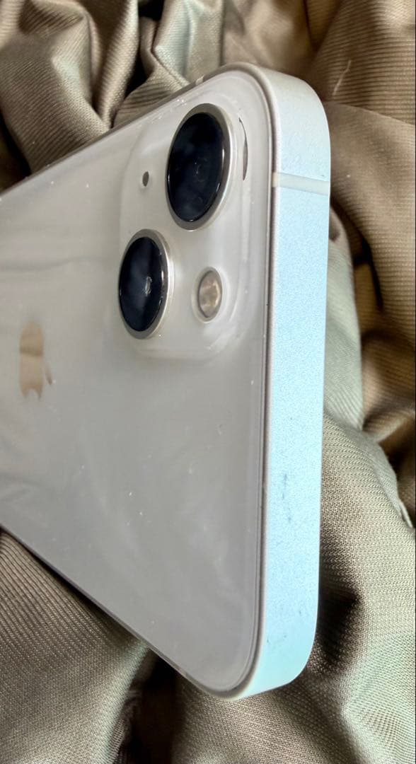 Apple iPhone 13 スターライト 本体　126GB SIMフリー