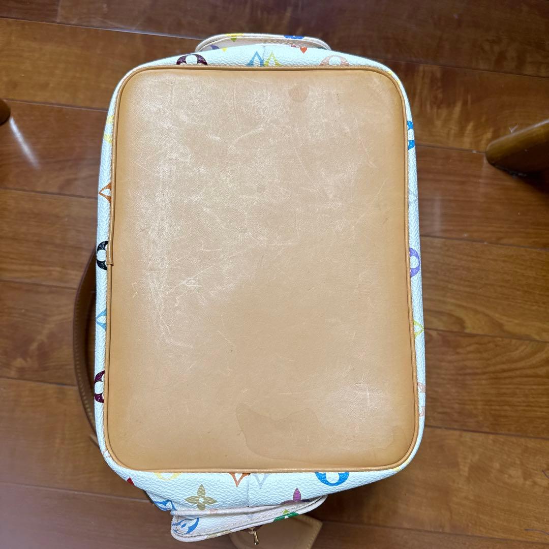 Louis Vuitton バケットバッグ ホワイト/マルチカラー