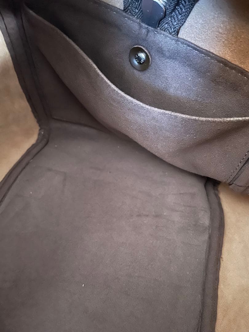 ルイヴィトン　タイガ　ケンダルPM ボストンバッグ　ブラウン　鍵ストラップ付き