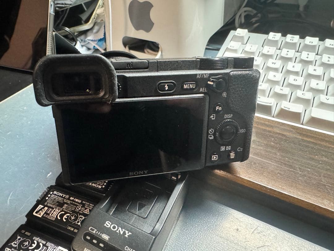 【美品】SONY α6400 SEL1670Z バッテリー4つ 充電器