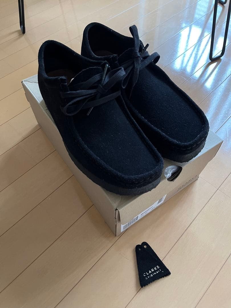 靴 CLARKS WALLABEE BLACK SUEDE