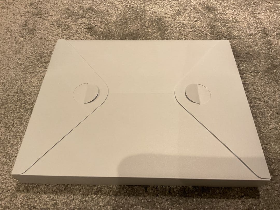 h*h様 MLXF2J/A Designed by Apple in Calif