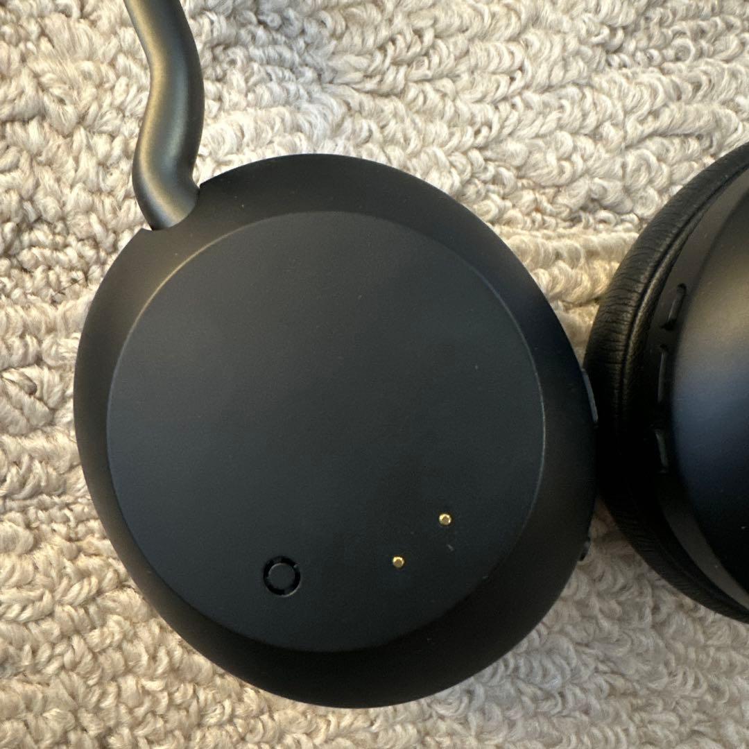 Jabra Evolve2 75 （充電スタンド•ケース付き）