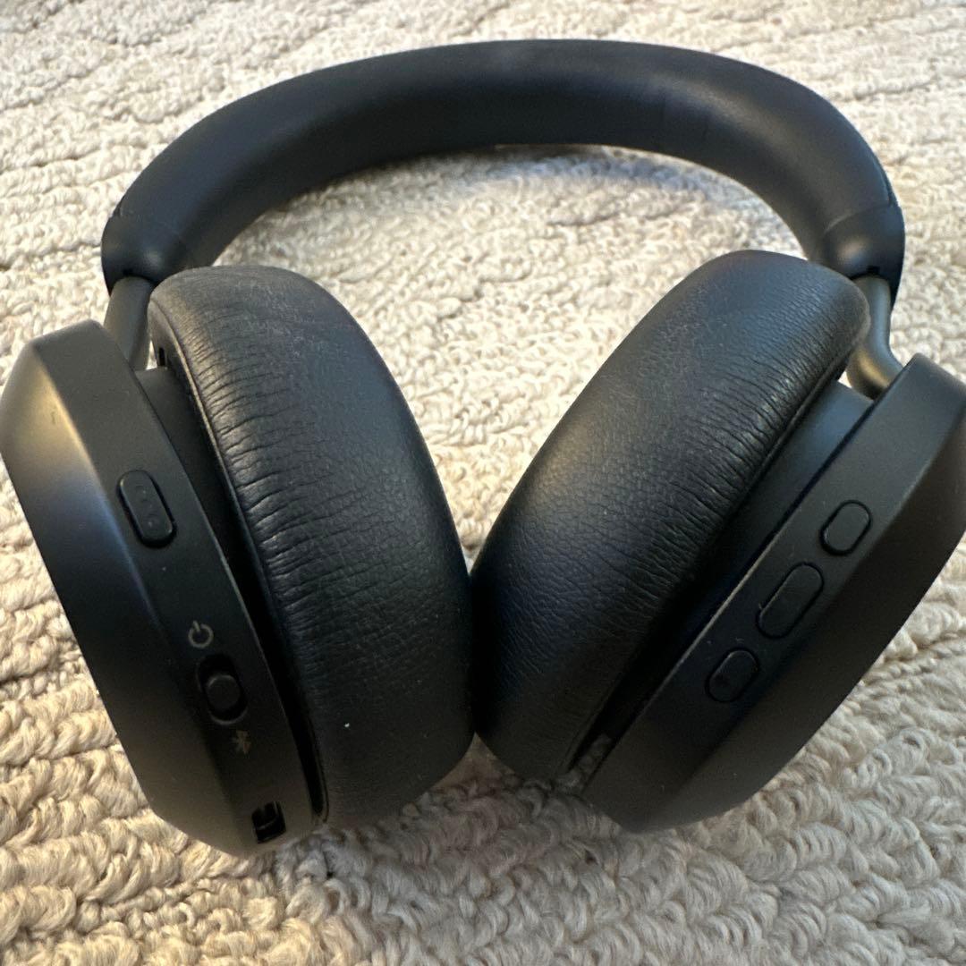 Jabra Evolve2 75 （充電スタンド•ケース付き）