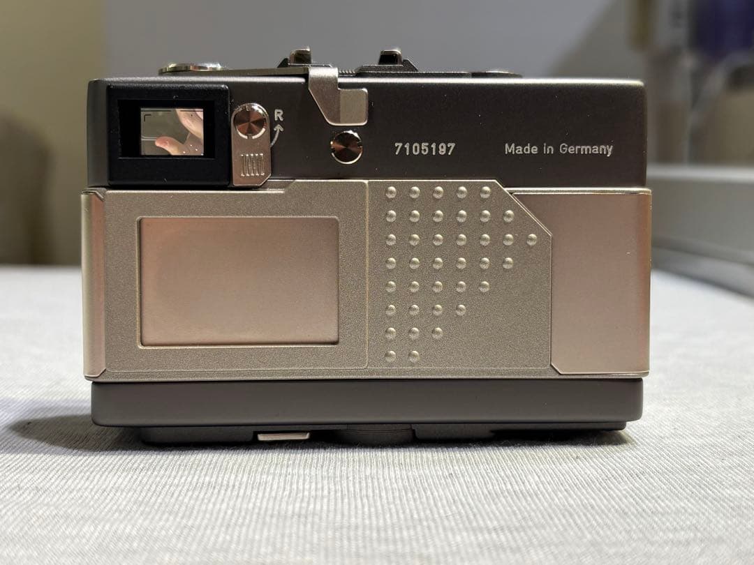 【美品】Rollei 35 Classic チタンフィルムカメラ　箱付き