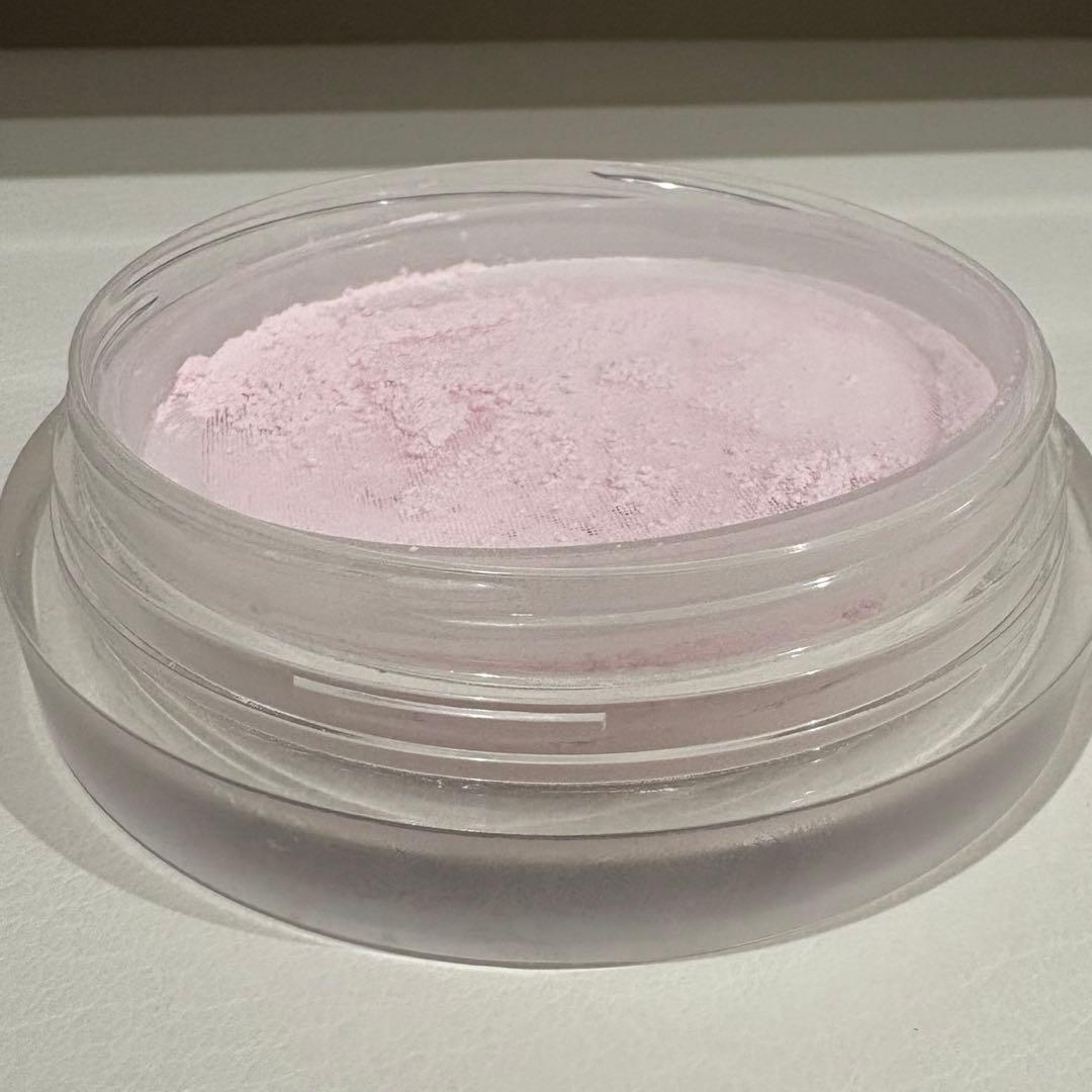 ハチワレ様　DECORTE AQミリオリティフェイスパウダーn パフ付き