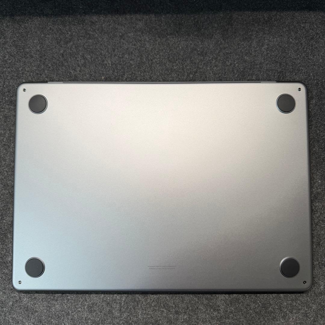 Apple MacBook Air 13.6インチ M3 16GB 256GB