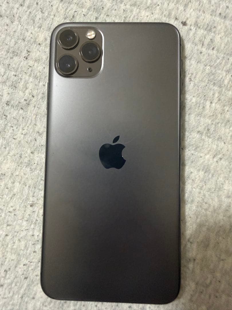 Apple iPhone 11 Pro MaxとiFace