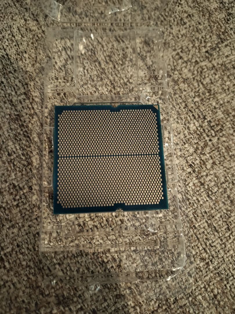 ヤ*リ様 AMD Ryzen 9 7950X 3D CPU 本体のみ