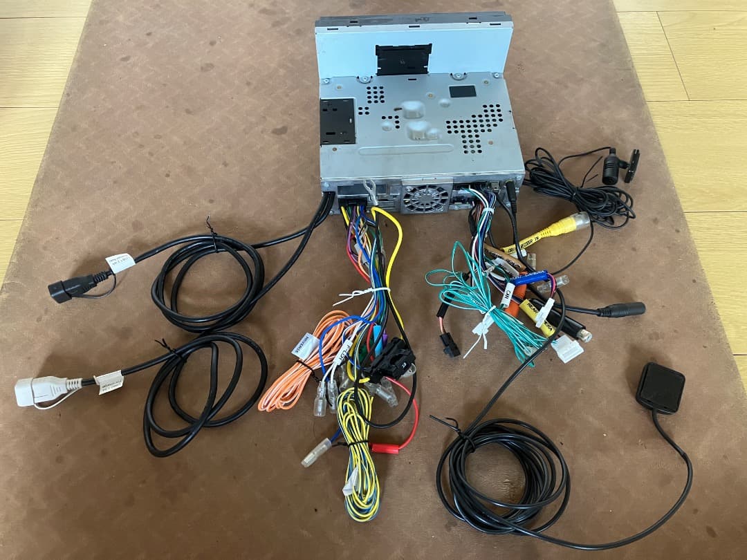 ALPINE アルパイン DA7Z ディスプレイオーディオ