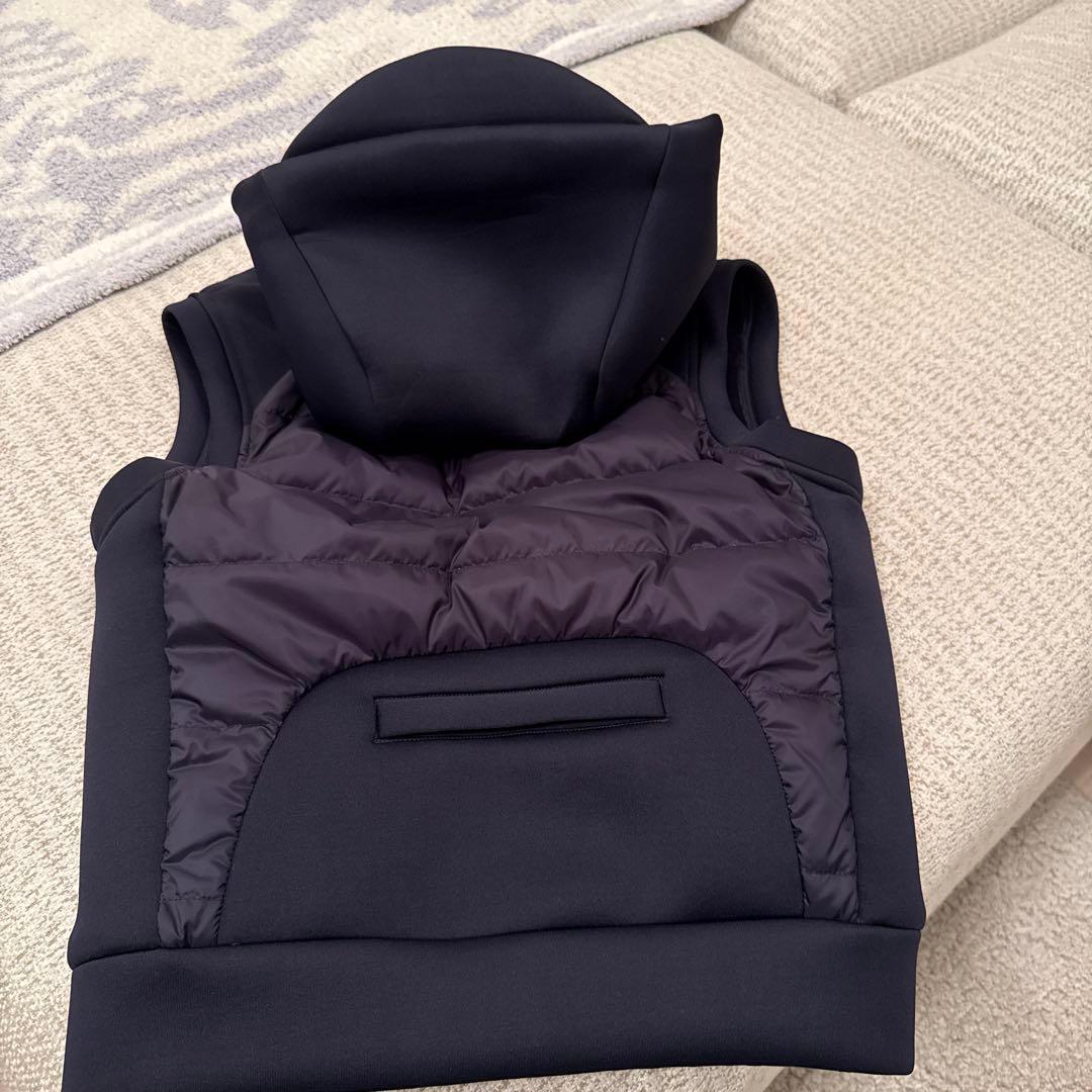 【新品　未使用品】muta MARINEフード付きベスト ネイビー F