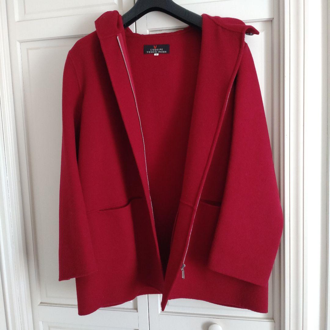 レキップ、ヨシエイナバの 大人レッドのハーフコート